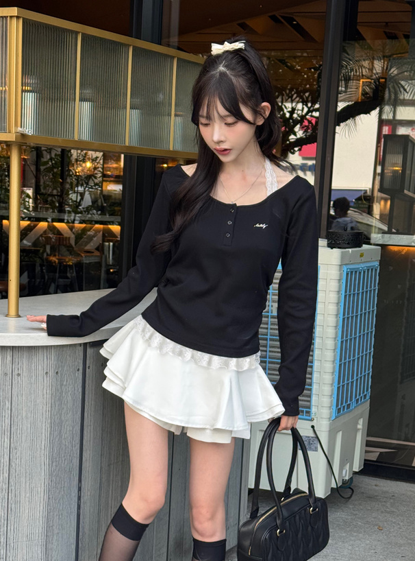 ホルターネックレイヤード風リブトップス