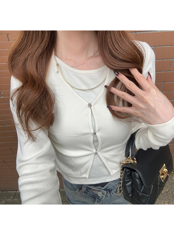 レイヤード風ホルターネックリブトップス