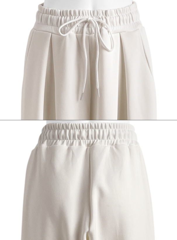 タックワイドパンツ