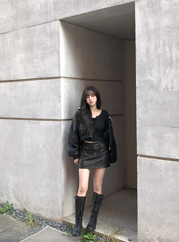 レースアップサイドドロストトップス