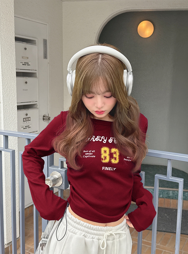 ナンバーロゴドロストリブトップス