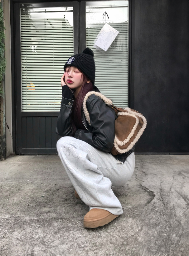 ラインストーンスウェットカーブパンツ