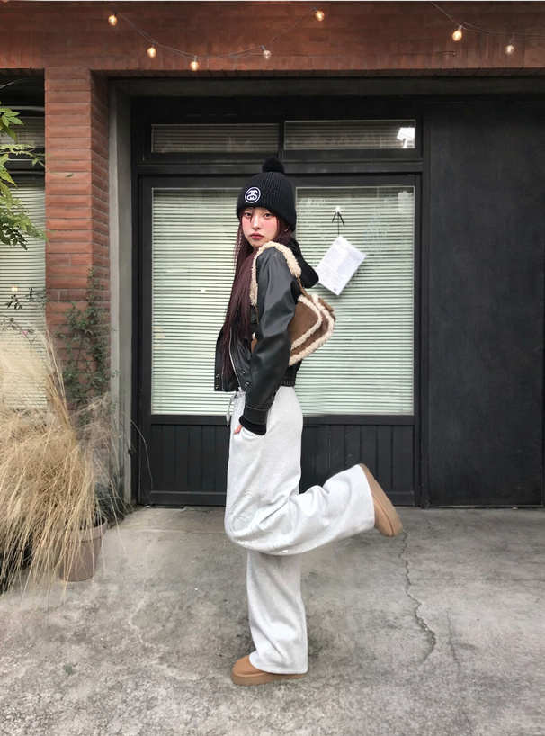 ラインストーンスウェットカーブパンツ