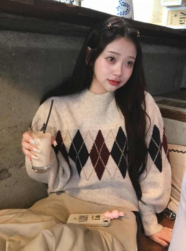 アーガイル柄ニットトップス