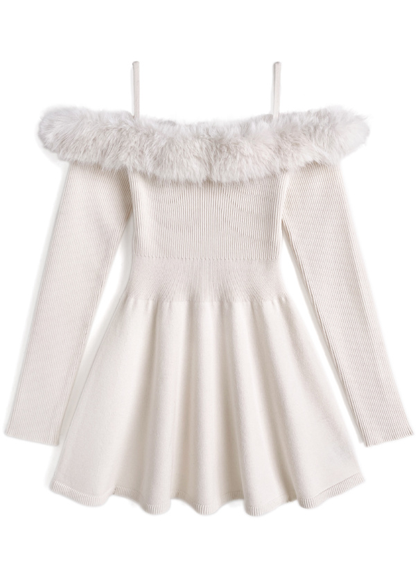 ファー・ストラップ付きオフショルダーニットミニワンピース