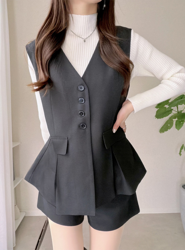 Vネックプリーツジレ