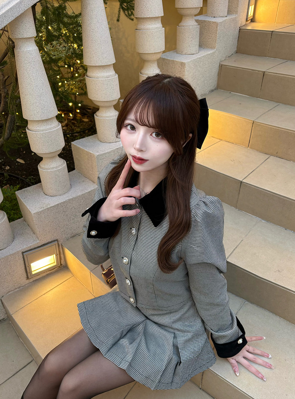 千鳥柄アソートボタンブラウス×プリーツフリルミニスカート