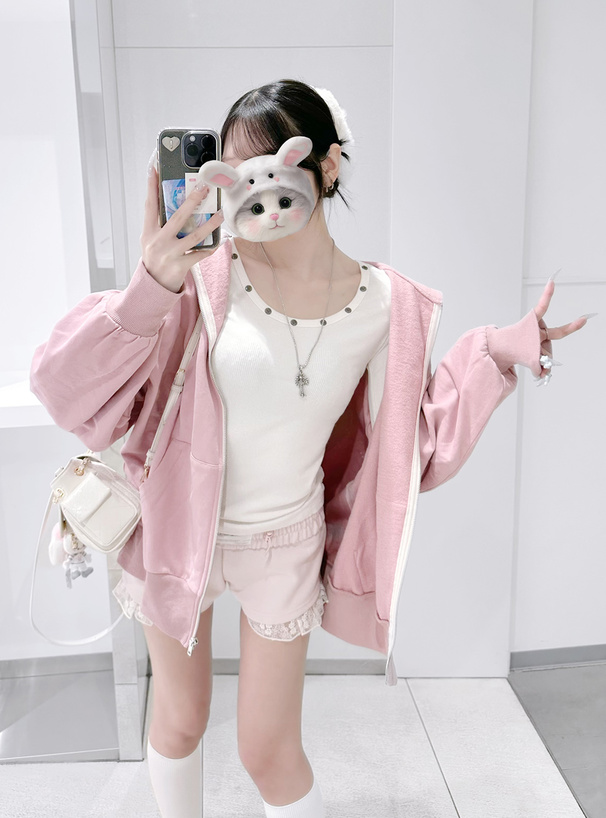 バックエンボスハートロゴスウェットパーカー