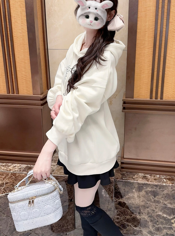 リボン刺繍ラインストーンスウェットパーカー