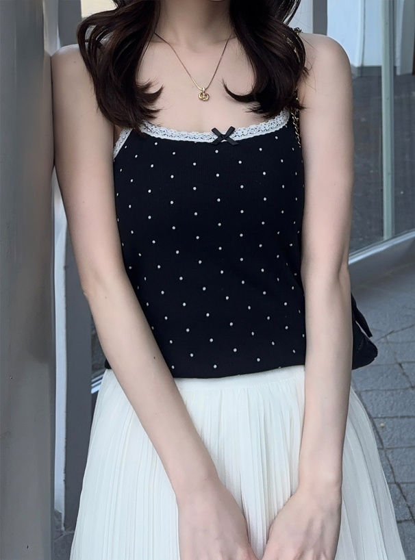 カップ付きドット柄レースリボンキャミソール