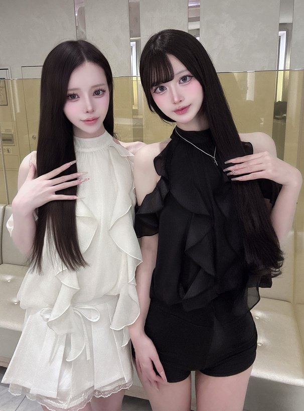 ショルダーオープンアメスリフリルリボンラメシアーブラウス