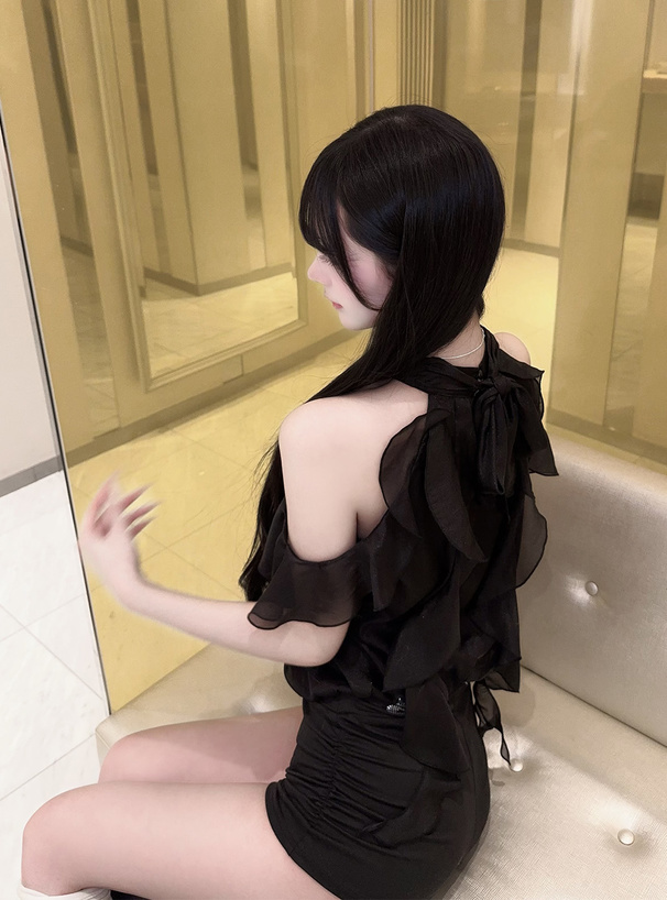 ショルダーオープンアメスリフリルリボンラメシアーブラウス