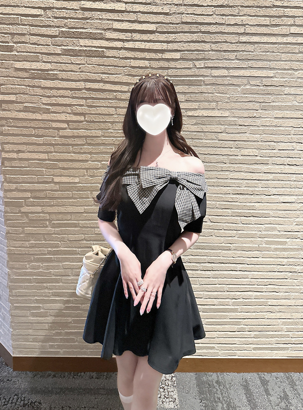 チェック柄リボンオフショルダーミニワンピース