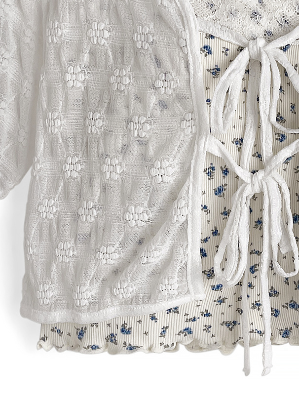 カップ付き小花柄キャミソール×シアーリボンカーディガンアンサンブル