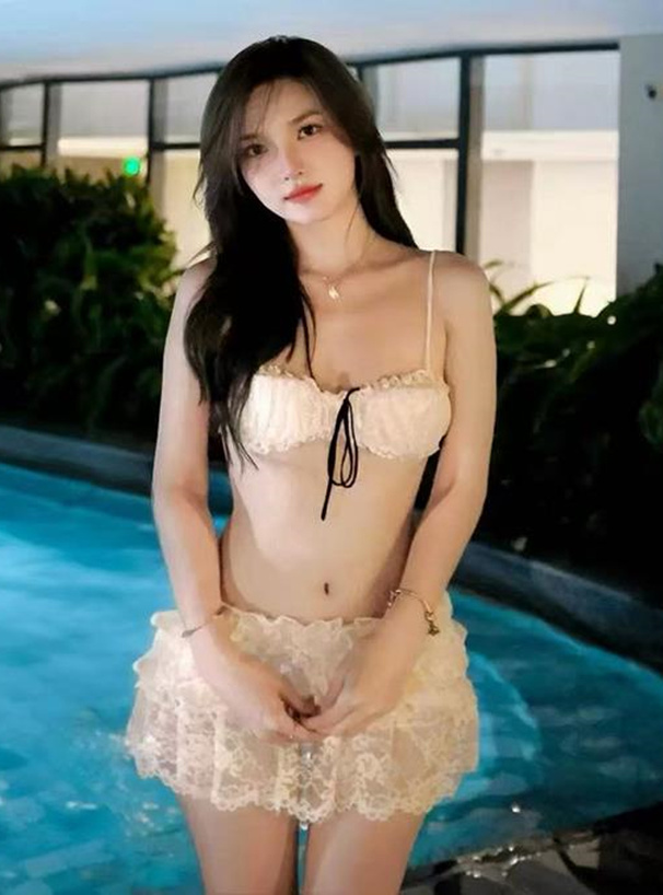 スカート付きリボンビキニ水着