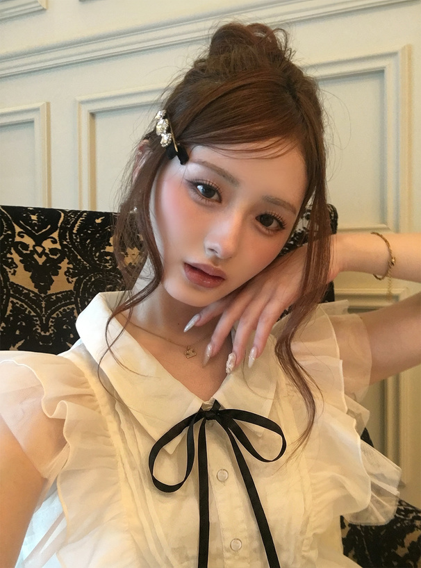 リボンタイ付きチュールフリルペプラムラメシアーブラウス