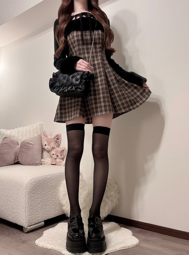 チェック柄ファーキャミソールミニワンピース×ファースリーブボレロアンサンブル