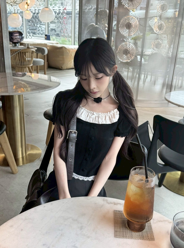 2Wayオフショルダーフリルリボンレーストップス