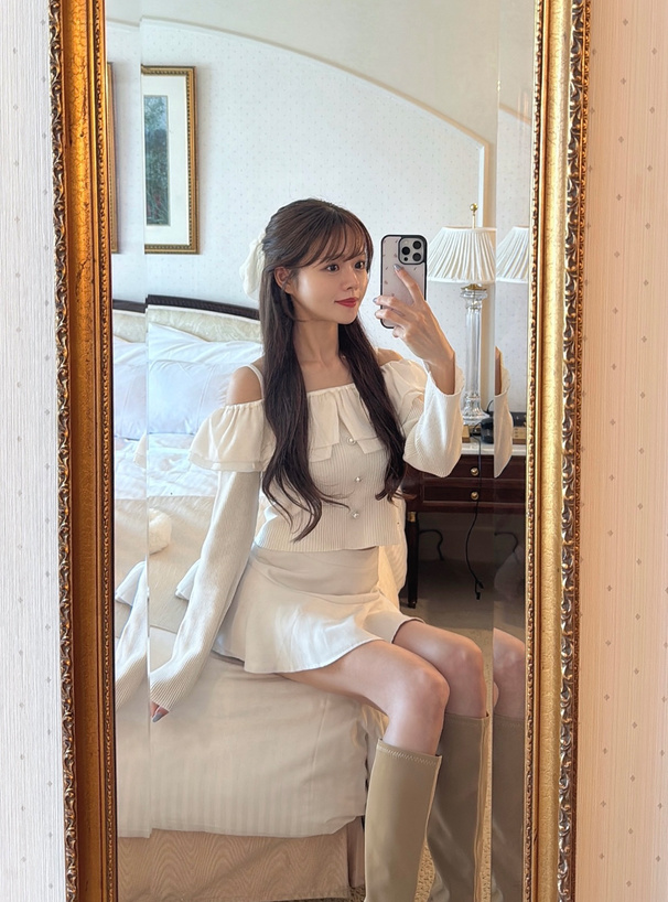 オーガンジーフリルオフショルダーニットトップス