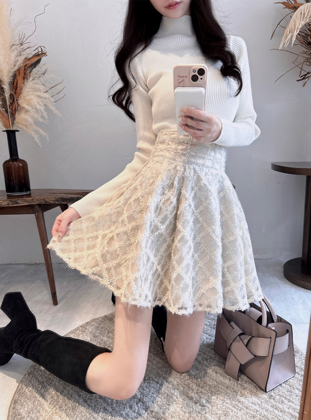 チェック柄シアーフレアミニスカート