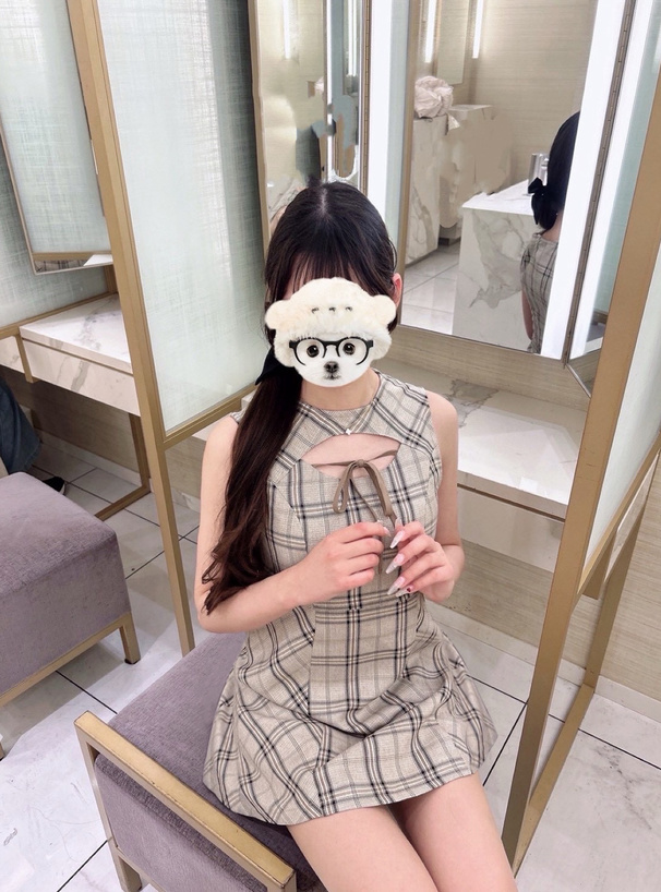 チェック柄フロントオープンノースリーブミニワンピース