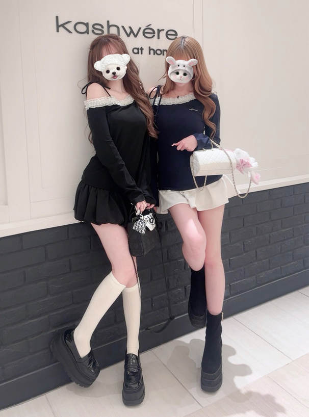 ワンショルダーリボンフリルトップス