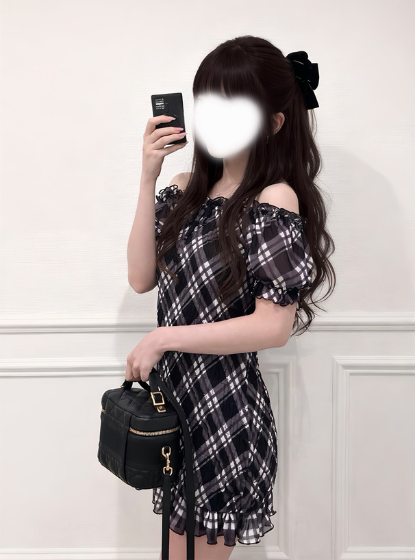 チェック柄シャーリングホルターネックミニワンピース