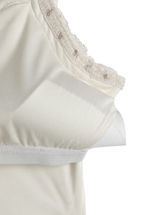 カップ付き小花柄リボンレースキャミソール