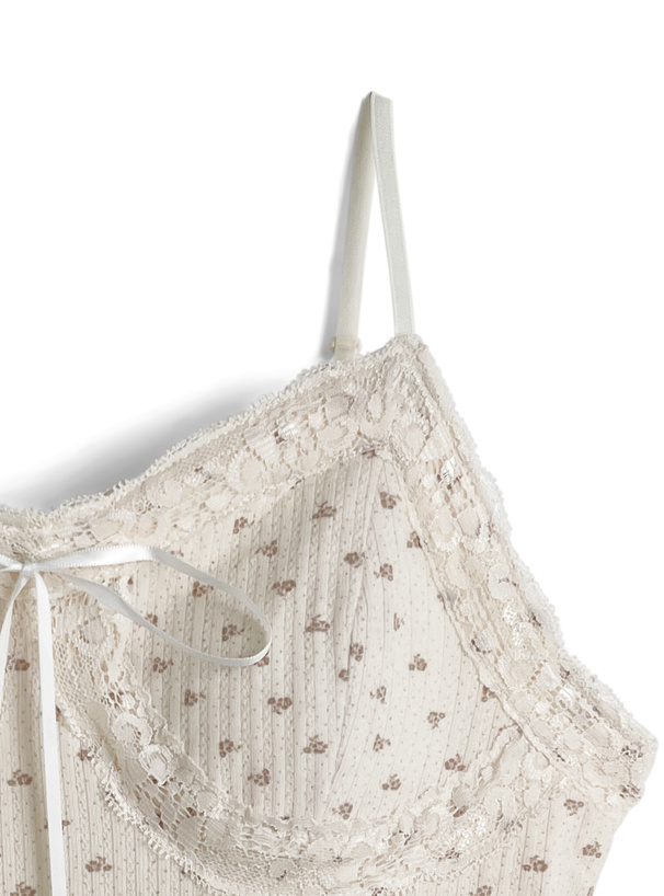 カップ付き小花柄リボンレースキャミソール