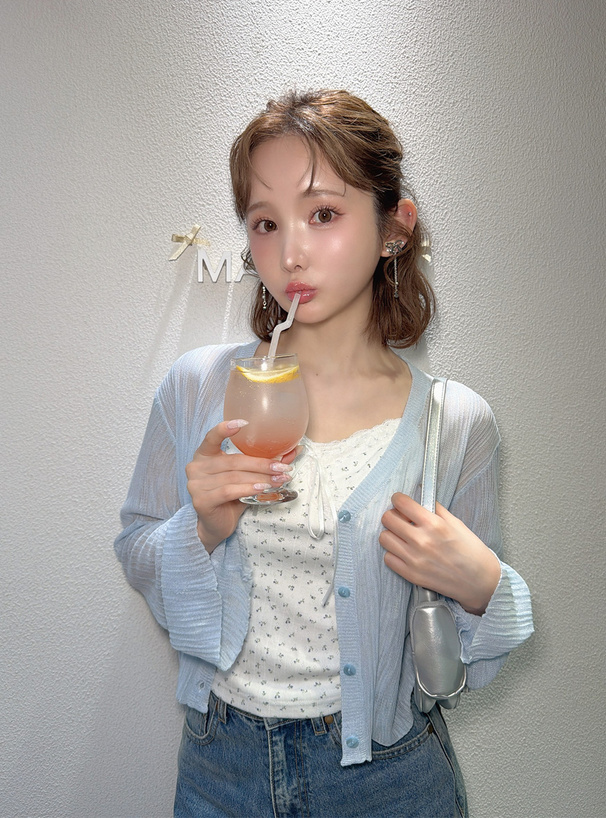 カップ付き小花柄リボンレースキャミソール