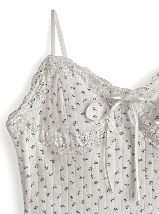 カップ付き小花柄リボンレースキャミソール