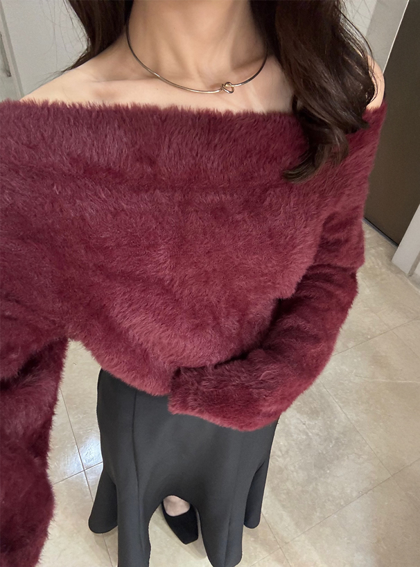 オフショルダーシャギーニットトップス