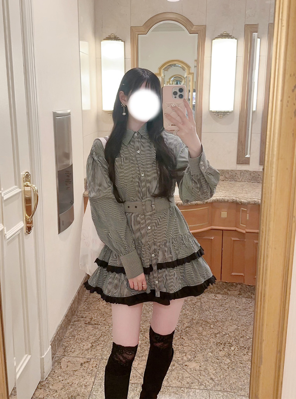 ベルト付きストライプ柄ティアードフリルミニワンピース