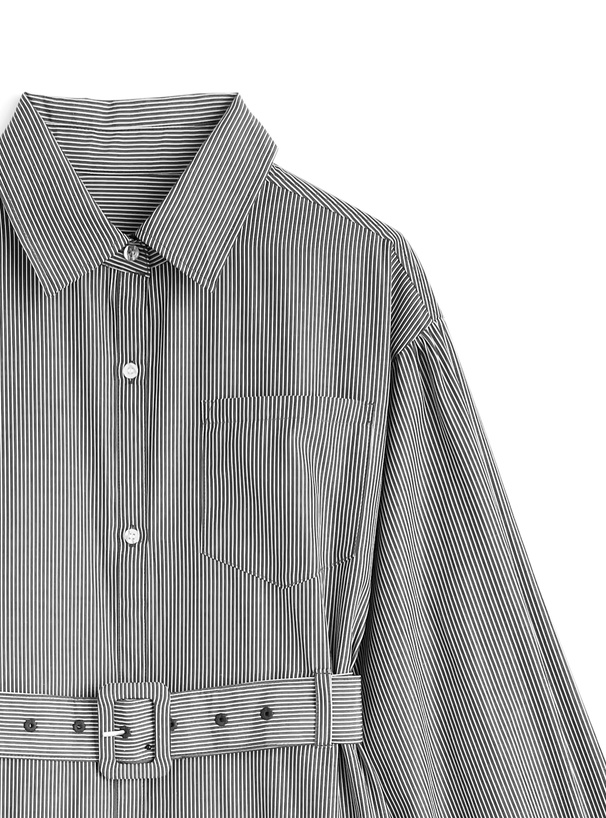 ベルト付きストライプ柄ティアードフリルミニワンピース