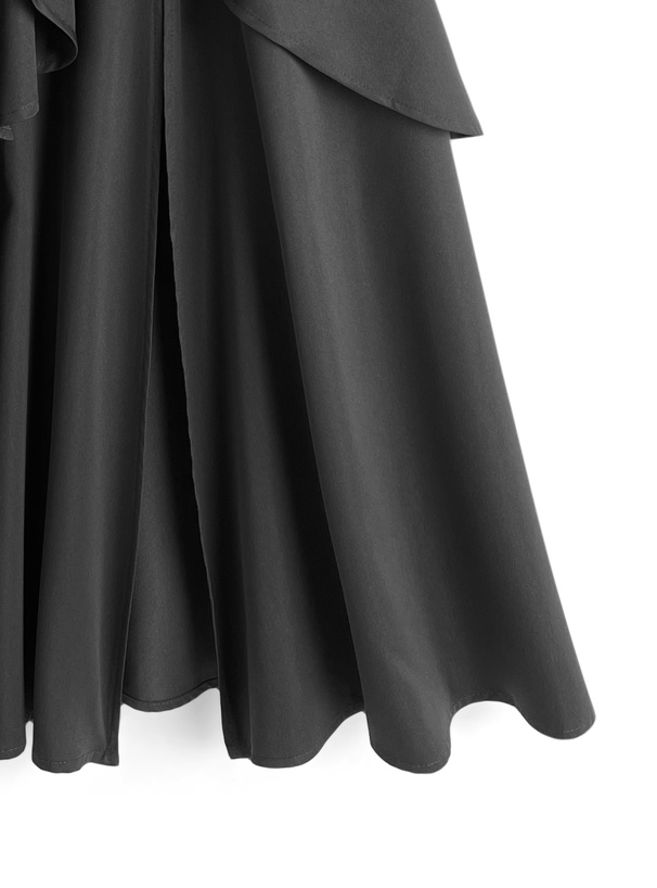 ティアードフリルスリットアシンメトリースカート