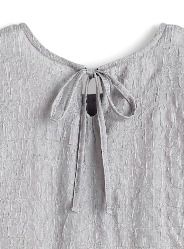 ウェーブフリルトップス