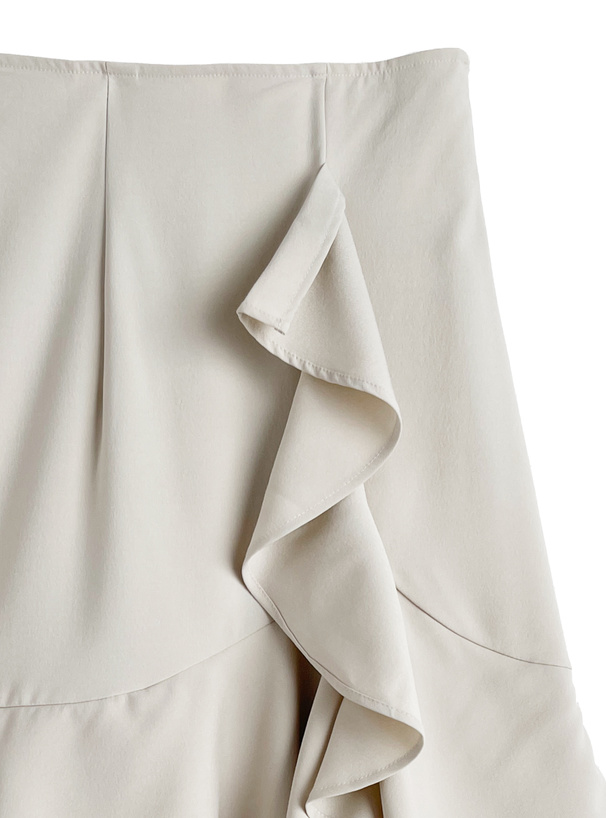 アシンメトリーラッフルティアードスカート