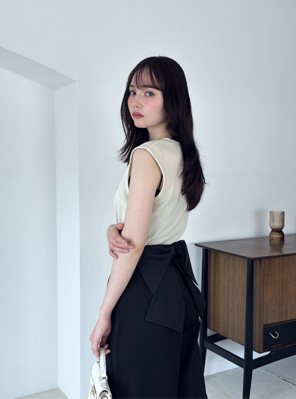バックリボンストレートパンツ