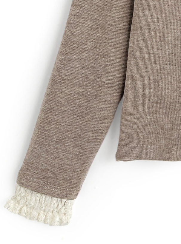 レースレイヤード風ハイネックトップス