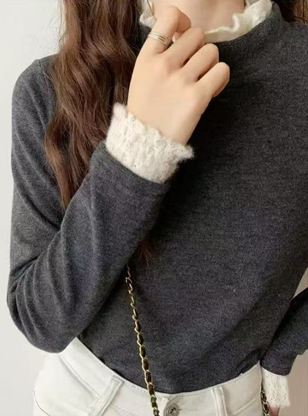 レースレイヤード風ハイネックトップス