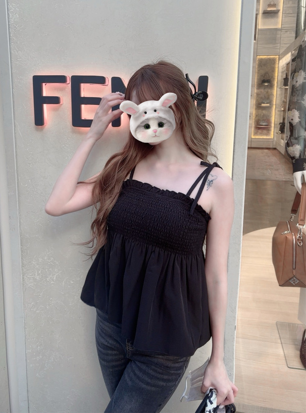 ショルダーリボンシャーリングキャミソールトップス