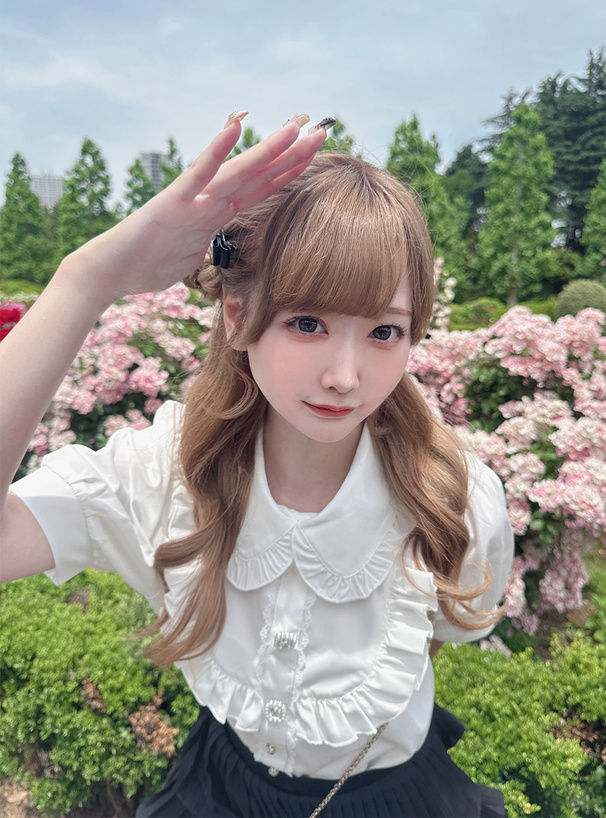 レースフリルビジュー半袖ブラウス