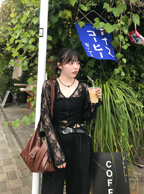 リボンベルト付　サカイ 異素材ドッキング カーディガン 花柄 フリル グレー セール】 ニット＆裏シャギー ドッキングカーディガン