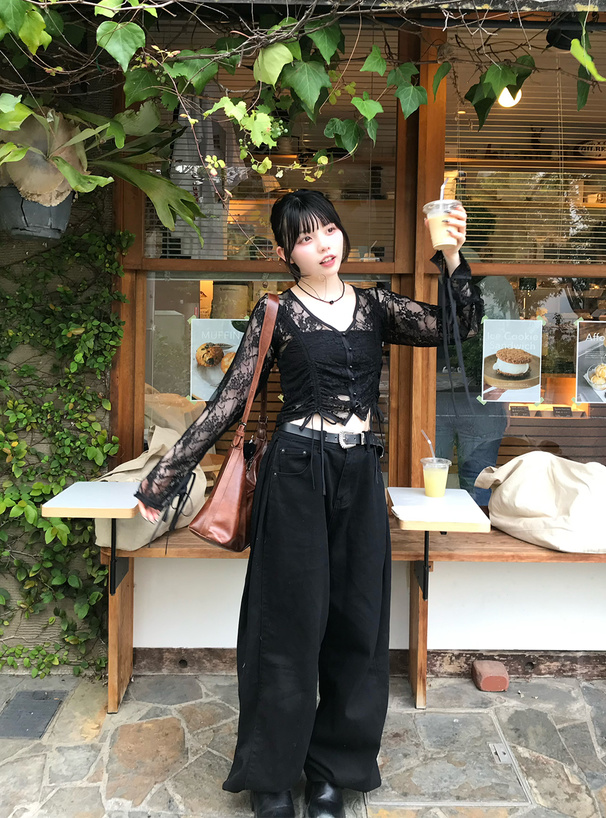 アトリエまりこ カーディガン レース 花モチーフ ブラック 黒 コサージュ アトリエまりこ カーディガン レース 花モチーフ ブラック 黒