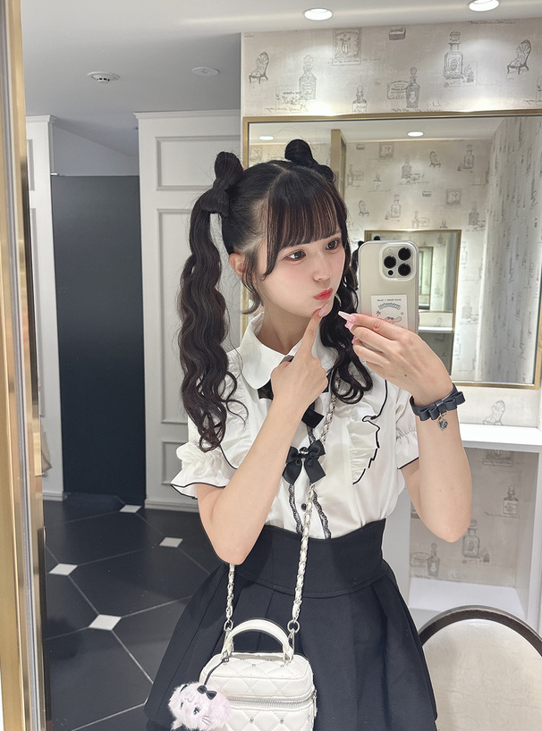 レースメロウフリルリボンブラウス