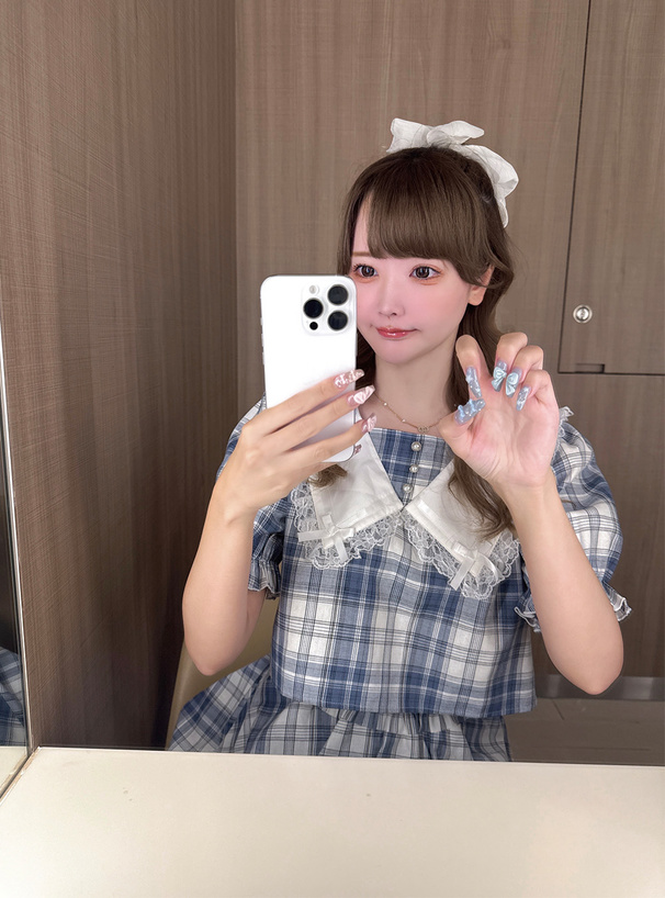 チェック柄レースリボンカラーブラウス×レースミニスカートセットアップ