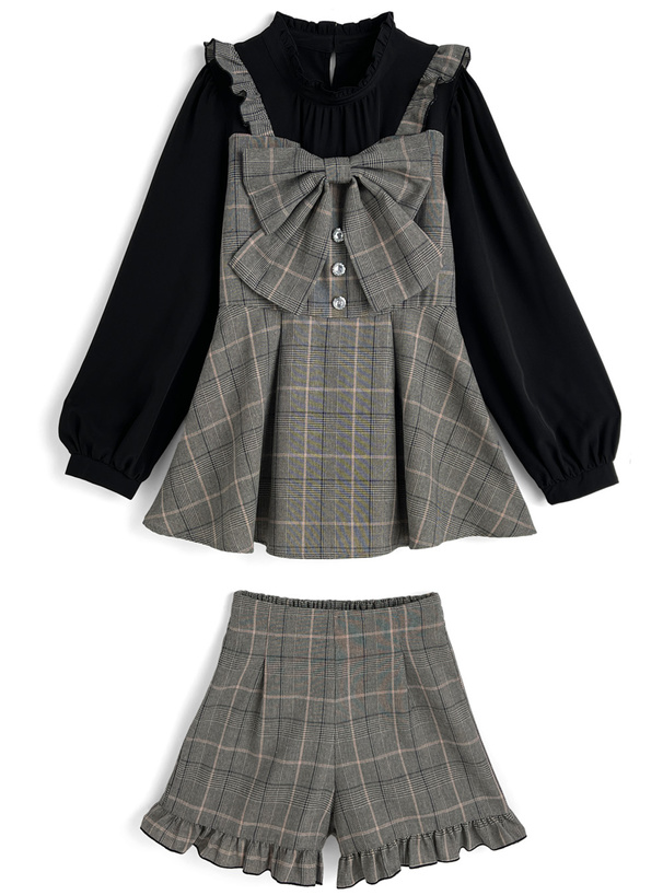 チェック柄ビッグリボンレイヤード風チュニック×フリルショートパンツ