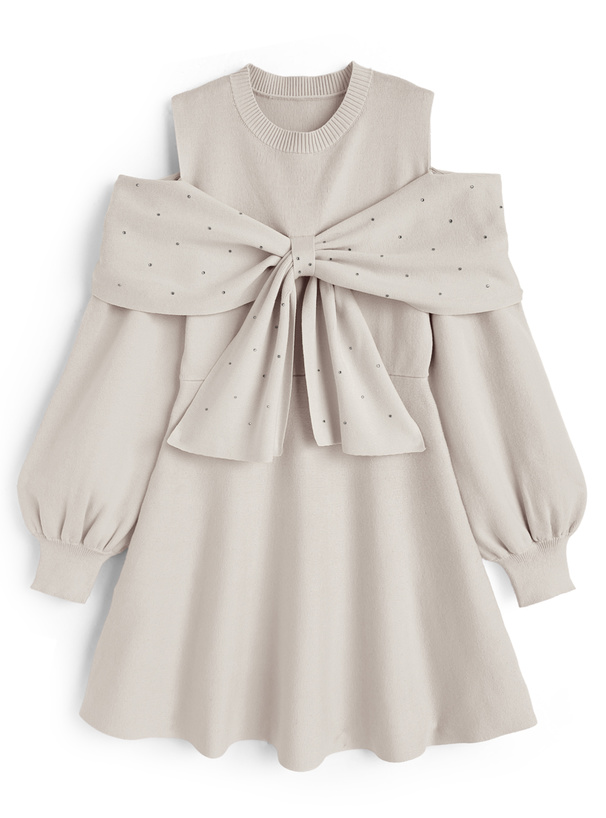 オープンショルダーラインストーンリボンニットミニワンピース