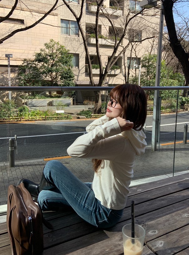 フード付きヘンリーネックトップス