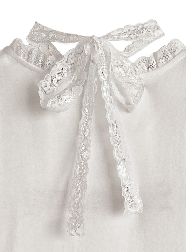 クロスネックレースロゴプリントTシャツ